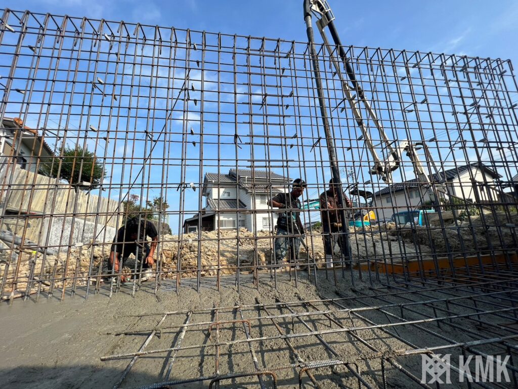 三重県 鈴鹿市 外構 外構工事 エクステリア カーポート 擁壁工事 土木工事 リフォーム 造園工事 お庭 ウッドデッキ