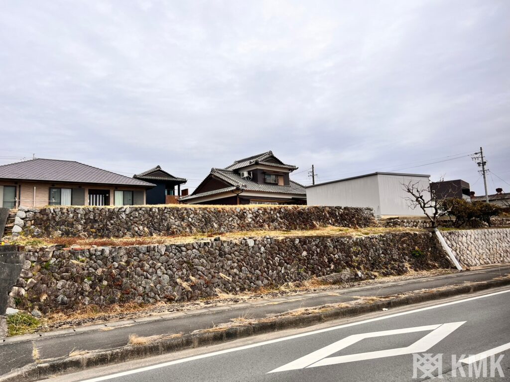 三重県 鈴鹿市 外構 外構工事 エクステリア カーポート 擁壁工事 土木工事 リフォーム 造園工事 お庭 ウッドデッキ